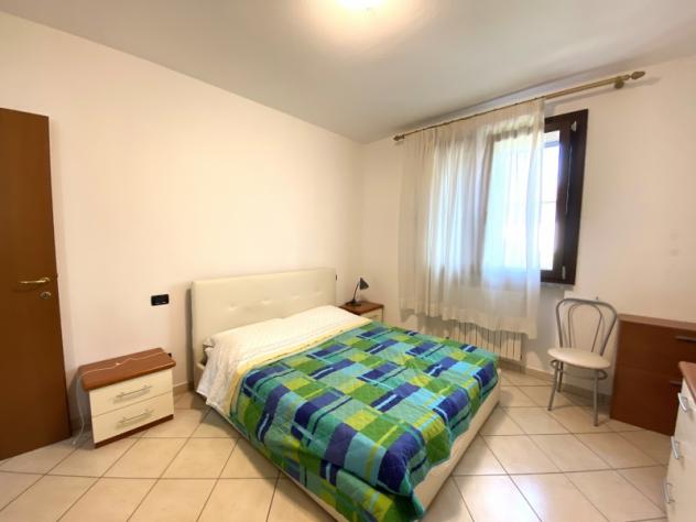 Trilocale arredato posto in zona residenziale. - Foto 4