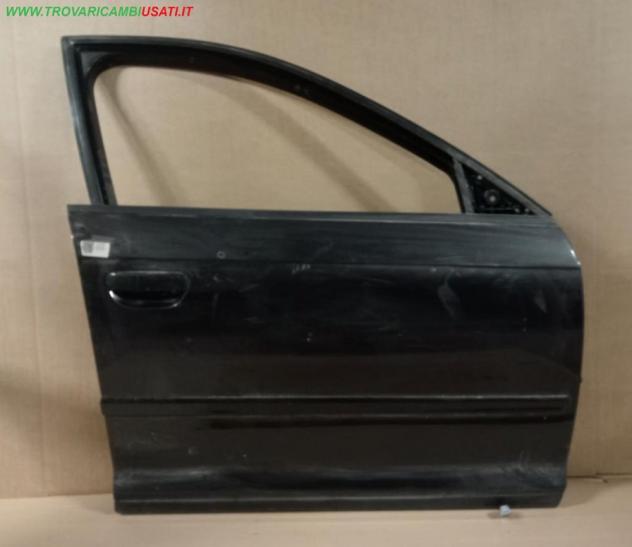 PORTA ANT.D. GRIGIO SCURO MET. E SERR. (No Vetro)  Carrozzeria  Lamierati esterni  Porte  Porta ant. dx. AUDI - A3 Sportback - 01-09-2004 - 01-06-2008