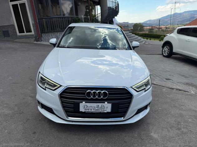 AUDI A3 SPB 1.6 TDI 116CV Sport - Foto 2