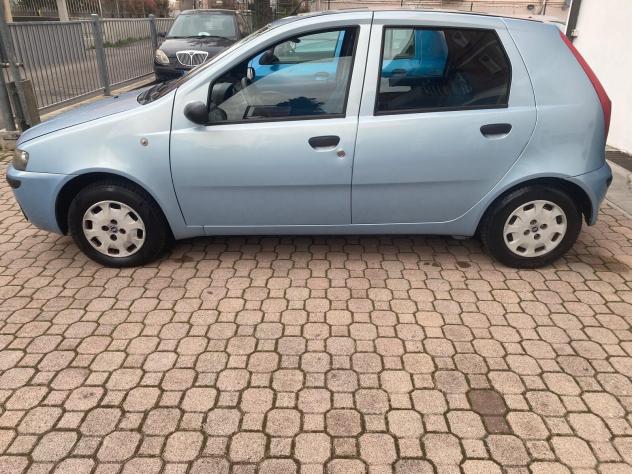 Fiat Punto 1.2 KM 126.000 Si Neopatentati - Foto 3