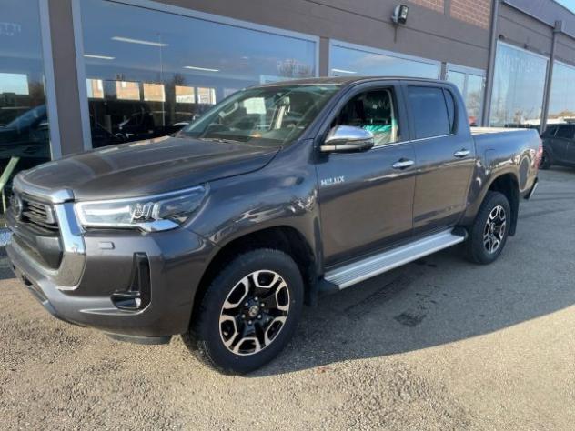 TOYOTA Hilux 2.4 D-4D A/T 4WD 4 porte Double Cab Executive rif. 23499950 - Foto 2