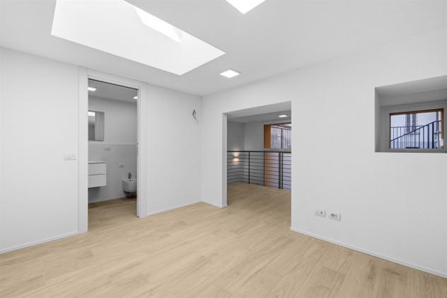 UFFICIO STILE LOFT NUOVO CON 250 MQ DI GIARDINO - Foto 19