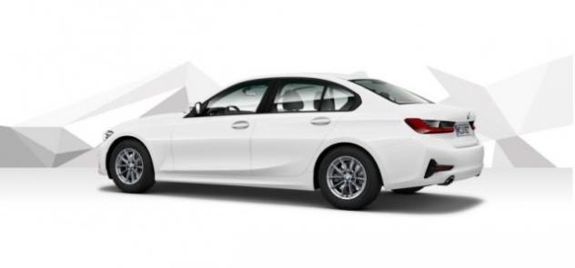 BMW 330 e rif. 24050484