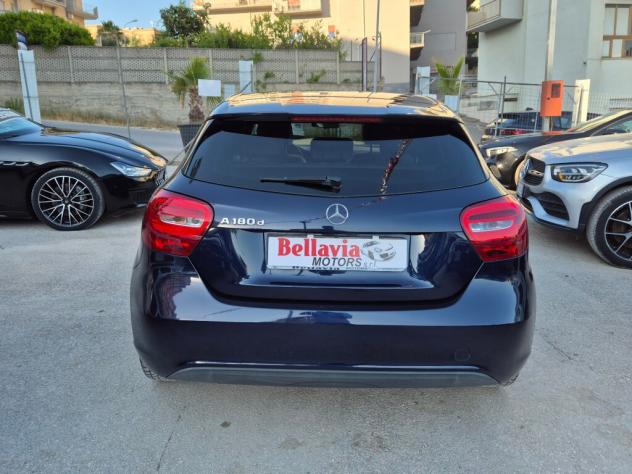 Mercedes A 180 d Manuale Sport NAVI - Foto 6