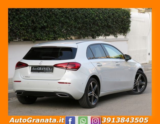 Mercedes A 180 d Automatic SPORT CERCHI 18+NAVI+RETROC. - Foto 8