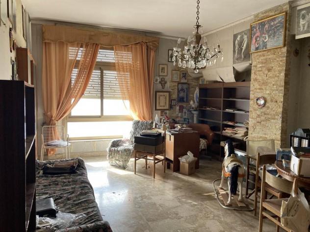 Panoramico appartamento,tripla esposizione,doppio ingresso Viale e Giovanni XXIII - Foto 8