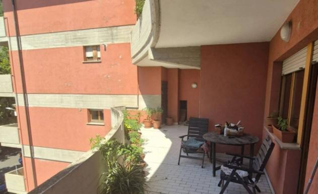 Immobile in asta di 201 m² con più di 5 locali e box auto in vendita a Teramo - Foto 8