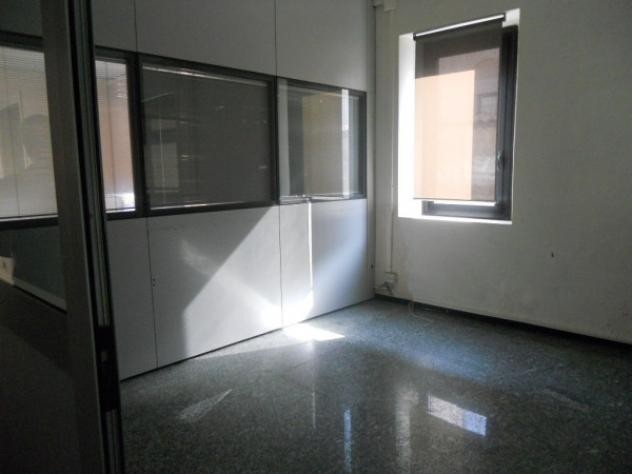 Immobile di 425 m² con 4 locali in affitto a Rho - Foto 6