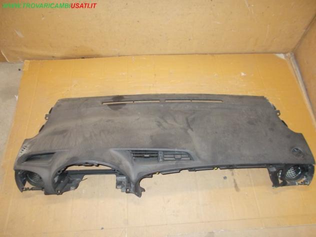 CRUSCOTTO (parte sup.) 2012 XP130 TOYOTA YARIS (XP130) SOLO ABBINATO A KIT AIRBAG Carrozzeria Allestimenti interni Cruscotto strumenti TOYOTA -