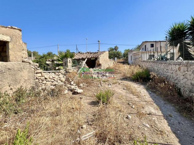 Rif. 2474 - Fabbricati rurali con terreno a marina di Ragusa - Foto 4
