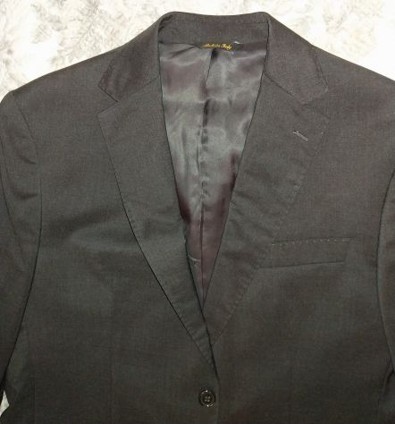 Abito da uomo Cerruti, a petto singolo. - Foto 3