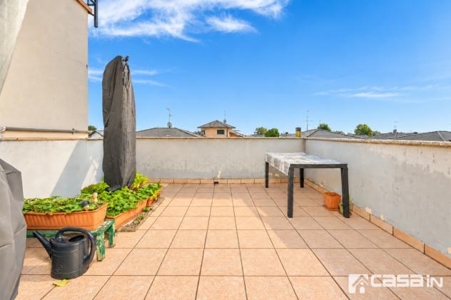 ARZAGO D'ADDA, 3 LOCALI DUPLEX con CANTINA e BOX
In zona tranquilla, proponiamo in vendita esclusiva luminoso appartamento di 3 locali oltre doppi s - Foto 14