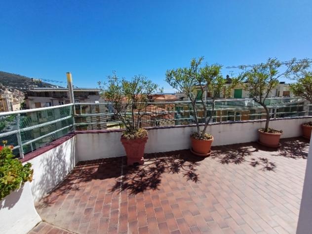 Alassio attico con grande terrazzo per vacanze - Foto 2