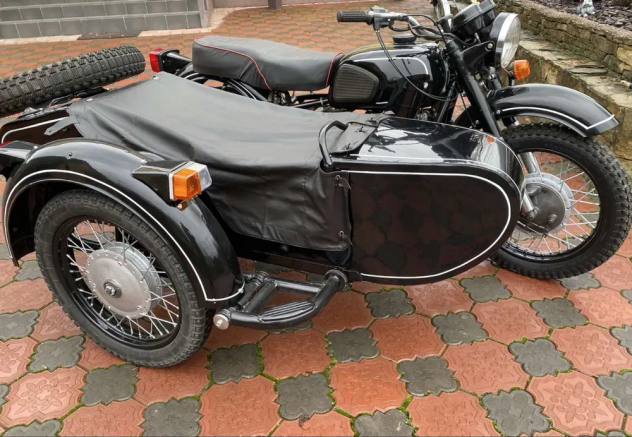 Sidecar Dnepr MT11 percorsi 10. 000 km. anno 1988