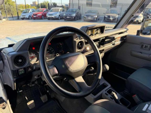TOYOTA Land Cruiser II 2.4 turbodiesel SW LJ70 LX rif. 24067112 - Foto 8