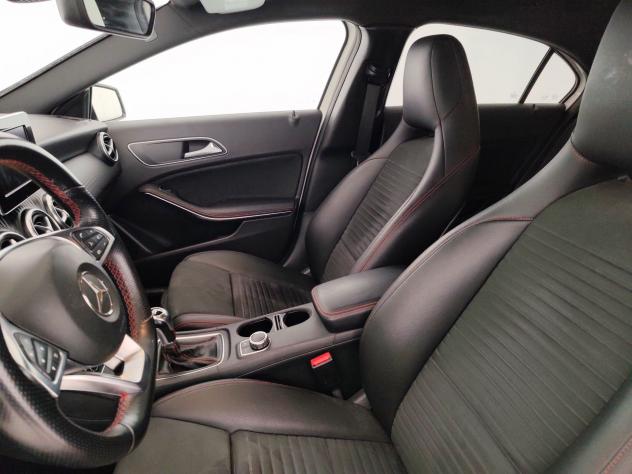 Mercedes-Benz Classe A 180 d Premium - Foto 9