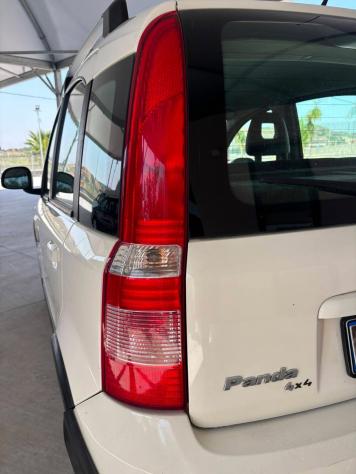 Fiat Panda 1.3 MJT 75cv 4x4 - Foto 7