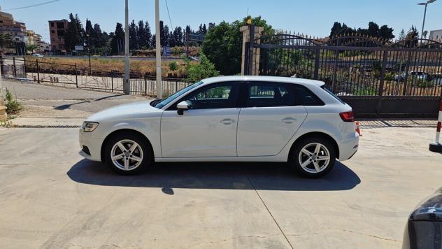 Audi A3 1.6 TDI 116 CV S tronic Business - Foto 3