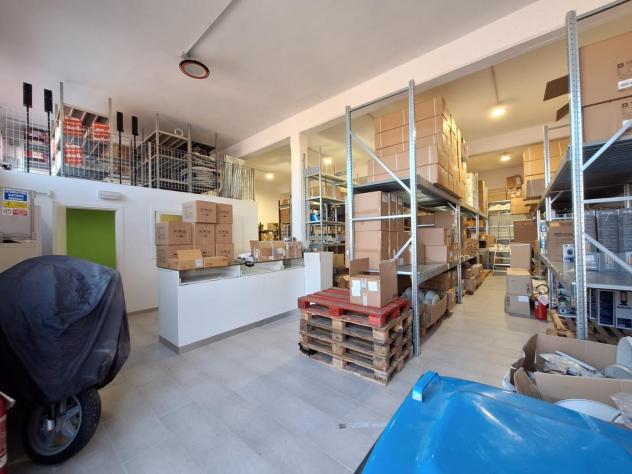 Laboratorio in vendita a San Giovanni Alla Vena - Vicopisano 160 mq Rif: 1262051
