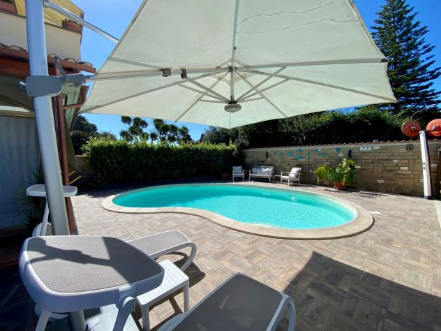 VILLA CON PISCINA LAVINIO ZONA GIORNALISTI - VIA ABELIA - Foto 10