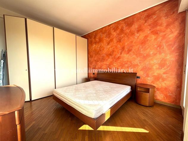 TRILOCALE CON AMPIO TERRAZZO, BOX E CANTINA – BERGAMO - Foto 3