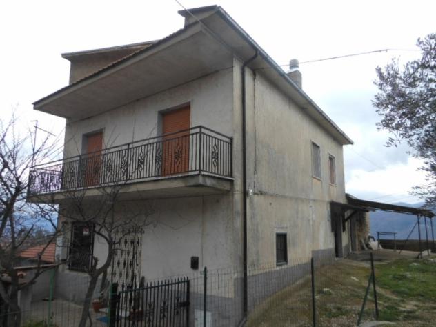 Sesto Campano vendesi casa indipendente 5 vani 130 Mq