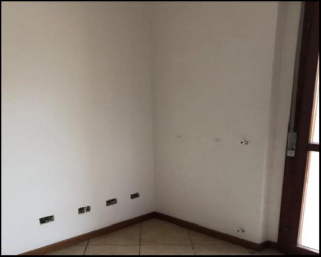 Immobile in asta di 57 m² con più di 5 locali e box auto doppio in vendita a Terni - Foto 9