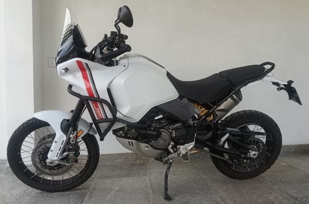 DESERT X DUCATI
