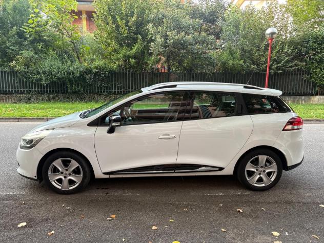 Renault Clio Sporter 1.5 dCi 8V 75CV Live - Foto 2