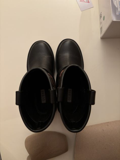 BELLISSIMI STIVALI NUOVI COMPLETI BASSI DA DONNA FIRMATI GUESS ORIGINALI,N 36 - Foto 5