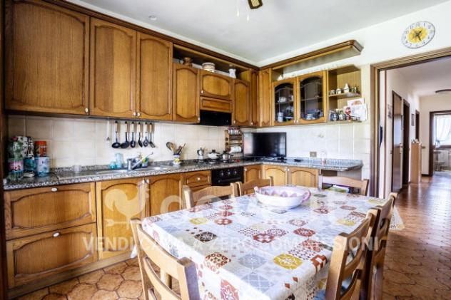 Villa di 280 m² con 5 locali e box auto in vendita a Cittiglio - Foto 17