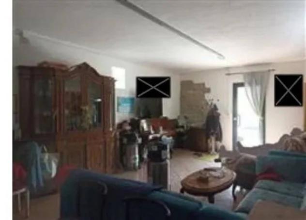 Immobile in asta di 195 m² con più di 5 locali in vendita a Urbino - Foto 2