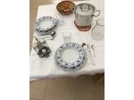 set  accessori per la tavola+cuscini +tavolo stiro+ varie