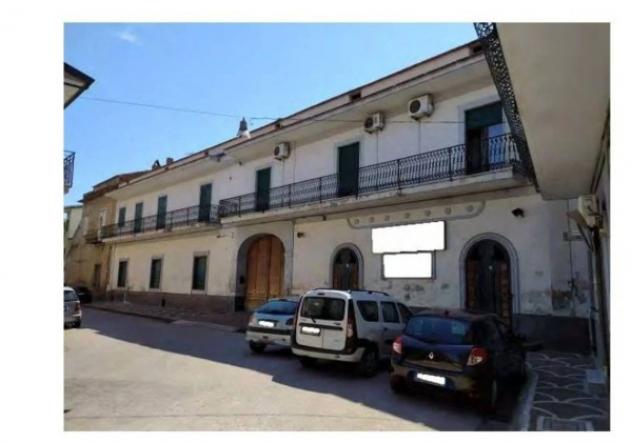 Immobile in asta di 353 m² con più di 5 locali in vendita a Marcianise - Foto 2