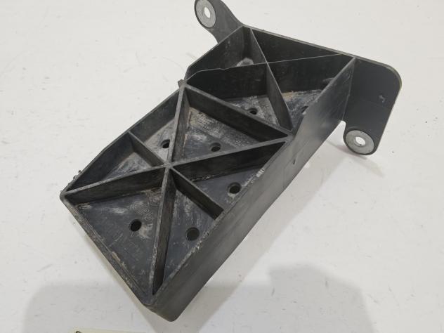 GUIDA PARAURTI ANTERIORE DX RENAULT Twingo III serie 620928531R 620928531R Benzina 1.0 (14) - Foto 5