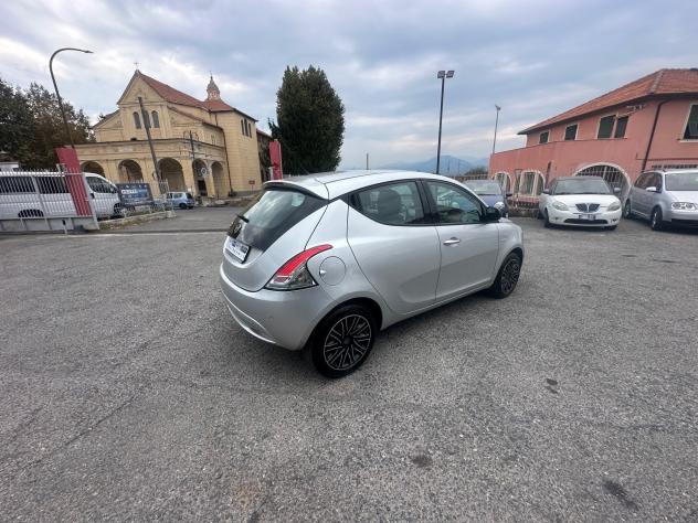Lancia Ypsilon 1.2 69 CV 5 porte GPL Platinum - Foto 8