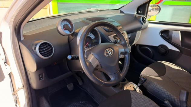 Toyota Aygo 1.0 12V VVT-i 5 porte Lounge Connect MMT - Foto 8