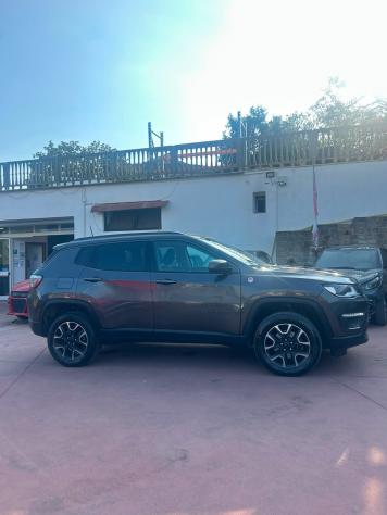 Jeep Compass 2.0 Multijet II 170 CV aut. 4WD Limited - Foto 4