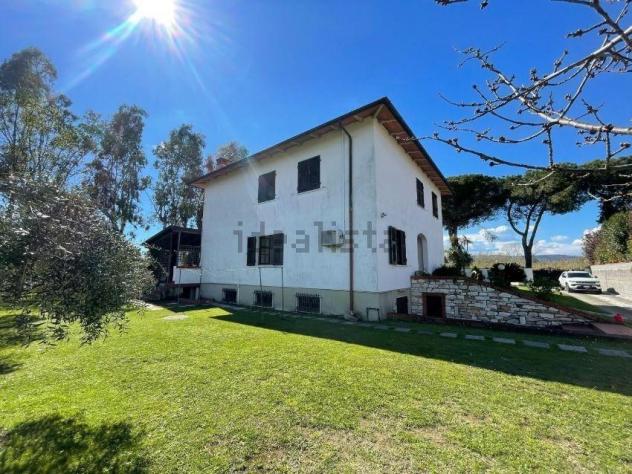 Villa in vendita a Marina di Carrara - Carrara 300 mq Rif: 1251184 - Foto 2
