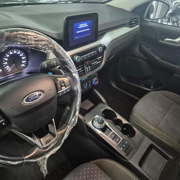 Ford Kuga 1.5 EcoBlue 120 CV aut. 2WD Titanium Business - Foto 9