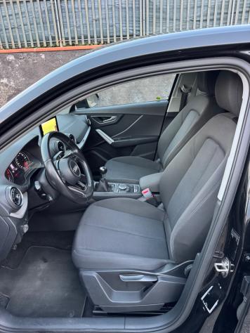 Audi Q2 1.6 TDI TOTAL BLACK - Foto 8