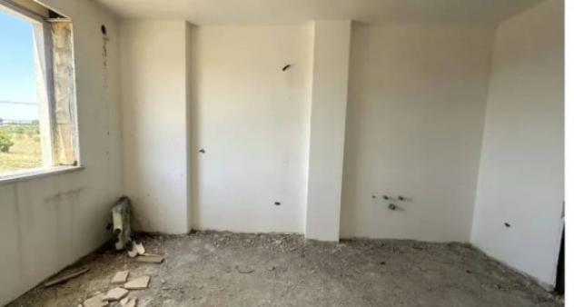 Immobile in asta di 254 m² con più di 5 locali e box auto doppio in vendita a Cavallino - Foto 2