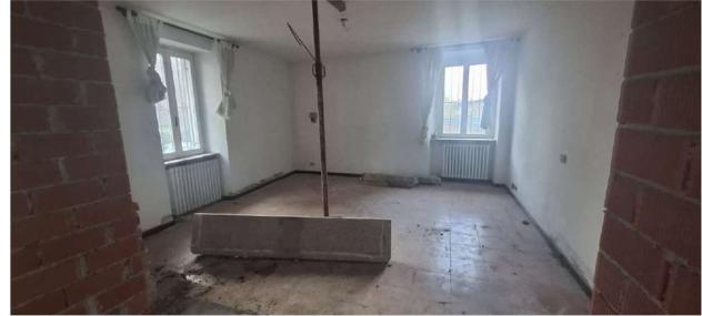 326/2025 U VA - Casa indipendente al rustico in asta a Sesto Calende - Foto 14