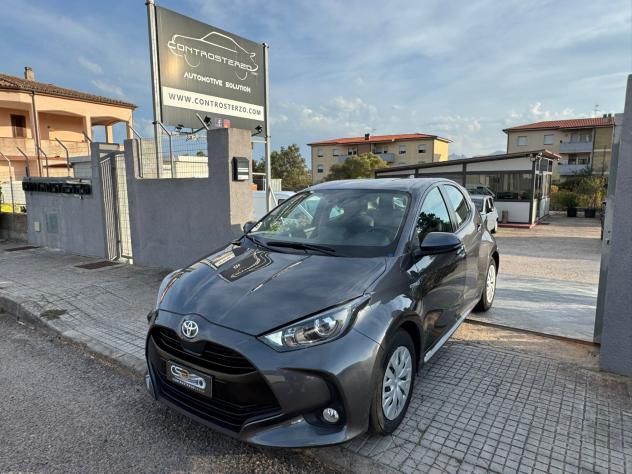 TOYOTA YARIS HYBRID - 30000 KM