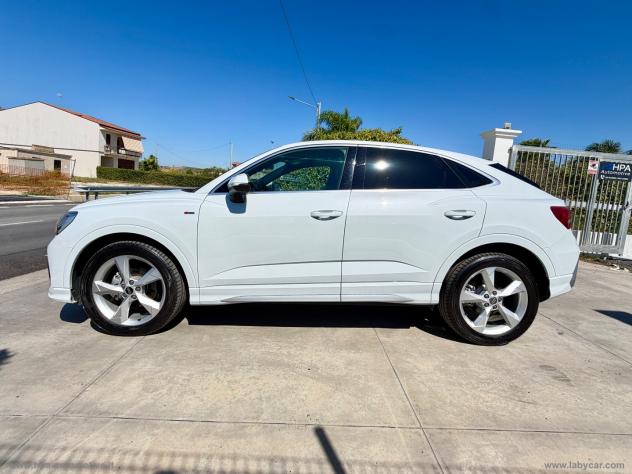 AUDI Q3 SPORTBACK 2.0TDI S-tronic S-Line LED NAVI PELLE CERCHI 19 RETROCAMERA - Foto 8