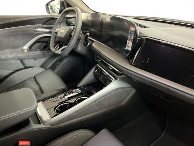 Audi Q5 II 2025 Sportback S Sportback 3.0 tfsi mhev+ Sport Attitude quattro 367cv s- - Foto 9