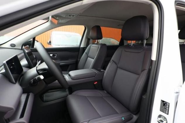 LEAPMOTOR C10 REEV 158kW phev Design rif. 23692929 - Foto 4