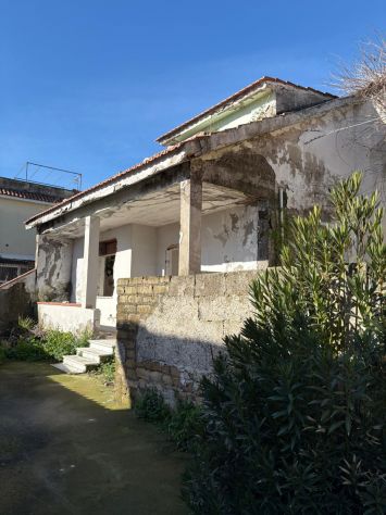 RIF.409 FRONTE VILLAGGIO COPPOLA COMPLESSO IMMOBILIARE DI 3 UNITÀ - Foto 9