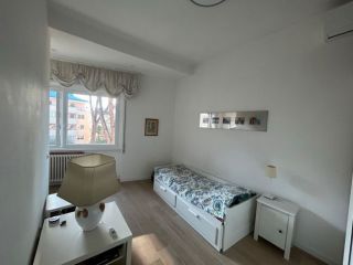🏡 AFFITTASI A RAGAZZE STANZA CON BAGNO PRIVATO – VIGNA CLARA / FORO &hellip;