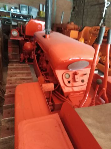 TRATTORE CINGOLATO ORSI DI INTERESSE STORICO - Foto 3